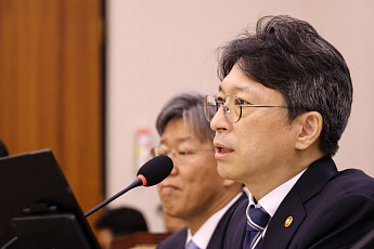 홍지선 국토장관 “올해 수도권 착공 목표 100% 달성 어려워⋯80% 예상” [국감]
