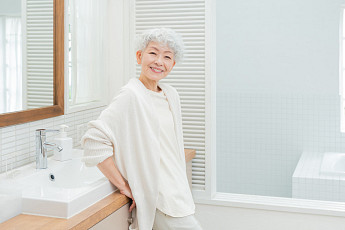 “아직 새 옷 원해” 日 60대 여성, 4050보다 지출 커