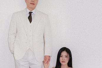 '노처녀' 한윤서, 오늘(11일) 결혼⋯2살 연상 예비신랑은 누구?