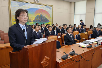 주병기 공정위원장 “반복 담합 업체 영업정지·등록취소 추진” [국감]