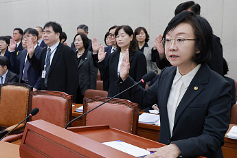 식약처 국감, 제넨셀 특혜 의혹 둘러싸고 여야 신경전