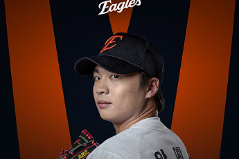 한화 왕옌청, 총액 30만달러에 재계약⋯아시아 쿼터 재계약 1호