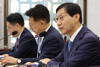 국감 질의 답변하는 김성주 국민연금공단 이사장 [포토]