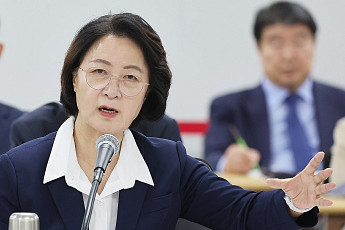추미애 '소방재정 빨대' 역풍…”7만 소방관에 사과하라