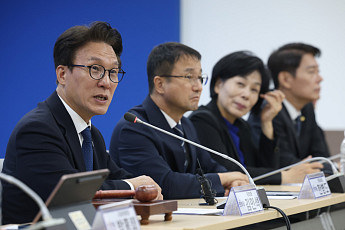 재제청 갈등, 曺 탄핵론으로…與 “헌법 수호” vs 野 “이재명 탄핵” 맞불
