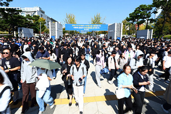 대학 졸업은 OECD 최고인데⋯석·박사 취득률은 3% 그쳐