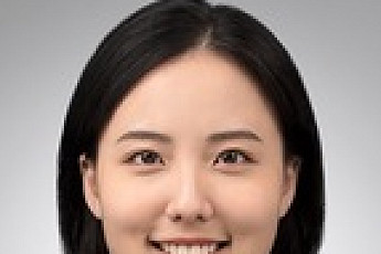 [노트북 너머] 톰 크루즈는 왜 주주명단을 꺼내들었나