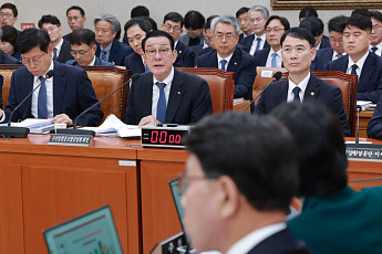 항만공사 통합 책임론·수협 금융사기 도마…해경 구조장비 부실도 질타 [국감-종합]