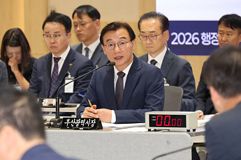 통일교 의혹부터 생곡 소각장까지…부산시 국감, 전재수 놓고 여야 충돌 [국감]