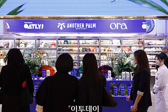 신세계 강남점에 첫선 보인 美 웰니스 브랜드 ‘오라 오가닉’ [포토]