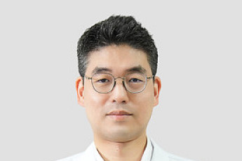 [기고] 눈꺼풀이 계속 처진다면? ‘중증근무력증’ 신호일 수도
