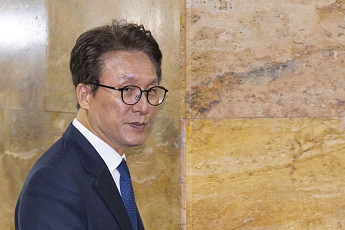 김민석 