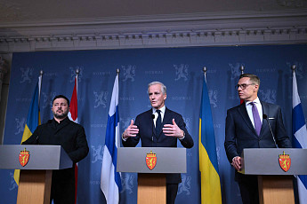 핀란드·노르웨이 정상, 푸틴과 이례적 통화…우크라 종전 협상 논의