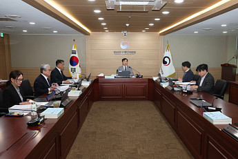 구글·애플 '인앱결제 강제'에 과징금 637억원…3년 만에 제재 확정
