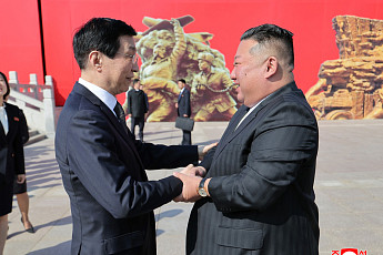 국정원 “김정은 방중, 북미대화 의중 中에 전달했을 가능성”