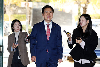 ‘김건희에 로저비비에 선물’ 김기현 무죄…法 “공모 증거 없어” [종합]