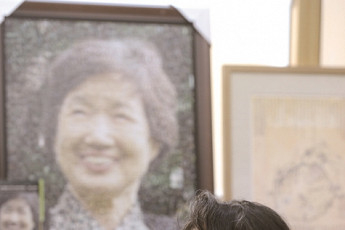 [나의 어머니] '행복한 예술가의 초상'  故 박완서 <b>작가</b>의 맏딸 <b>호원숙</b>씨