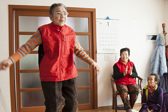 [나이로부터의 자유- PART3] 93세 ‘운동王’ 민덕기 할머니