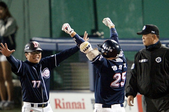 [준플레이오프] ‘극적 역전승’ 두산, 넥센 11-9 꺾고 플레이오프 진출