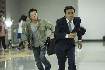 ‘잡아야 산다’ 김승우 “젊은 친구 잘 뛰어...체력 훈련 많이 했다”