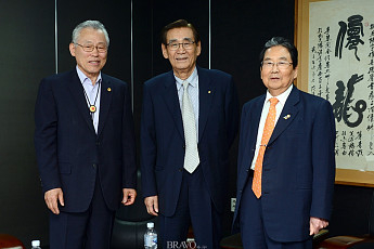 [좌담회] <b>시니어</b> 3인의 진솔하고 진지한 대화    '이 시대 孝의 진정성'