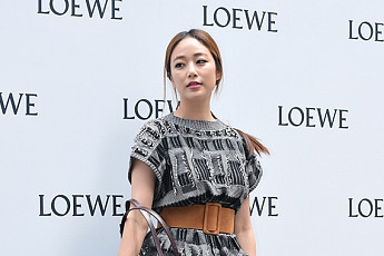 [BZ포토] 김효진, 폭염 아래 니트 패션