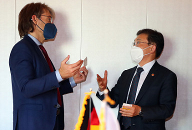 싸토리우스 회장, 복지부 장관과 투자협력방안 논의