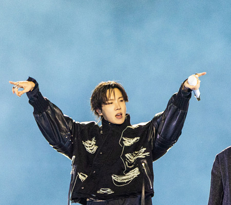 [비즈 포토] BTS 제이홉, 독보적 그루브로 무대 압도