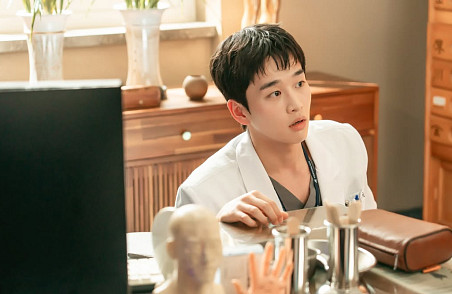 [윤준필의 시선] '닥터 섬보이' 김윤우, '연인' 남궁민 옆 소리꾼이었다고?