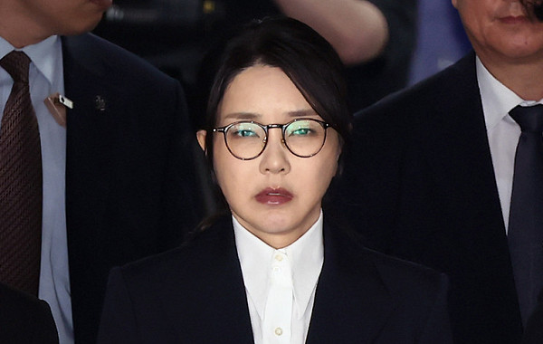 尹 서울구치소‧金 남부구치소…대통령 부부의 몰락