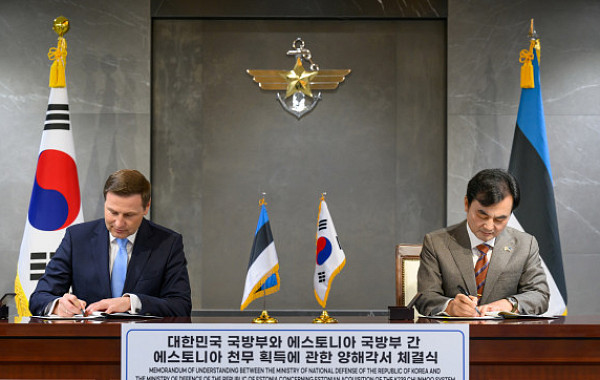 한화에어로, 에스토니아에 ‘천무’ 5000억 규모 수출…발트해 뚫었다 [종합]