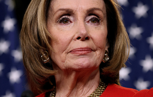 ‘철의 여인’ 펠로시, 정계은퇴 선언…트럼프 “사악한 인물” 독설