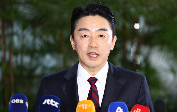 '방산 특사' 강훈식, 방산 세일즈 위해 세 번째 출국