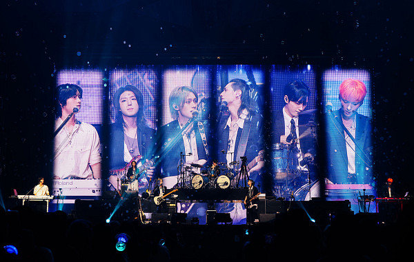 공연장은 한여름, 이게 엑스디너리 히어로즈야 [종합]