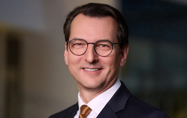 독일 BMW, 차기 CEO로 EV 생산전략가 네델코비치 선임