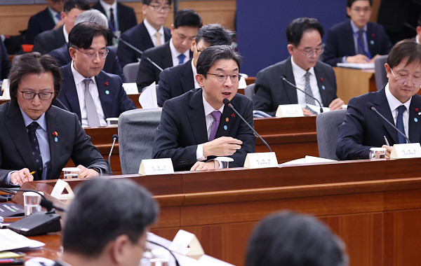 국민성장펀드 1차 후보군 AI·반도체 '7곳' 찍었다 [종합]