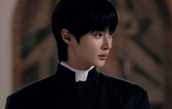 변우석ㆍ장원영ㆍ카리나 촬영 비하인드⋯신우석 감독 “열의 느껴”