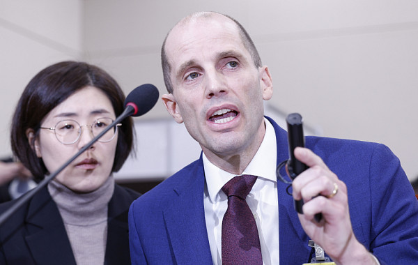 과기부, 쿠팡 ‘3000건 유출’ 주장 반박⋯배경훈 부총리 “3300만 건 이상 유출”