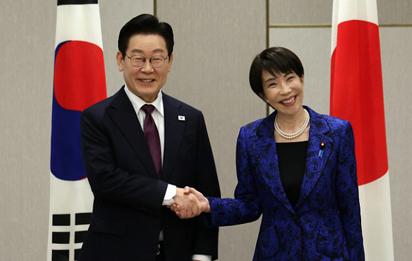 李대통령 "한일 관계 중요⋯새로운 60년 시작하자"