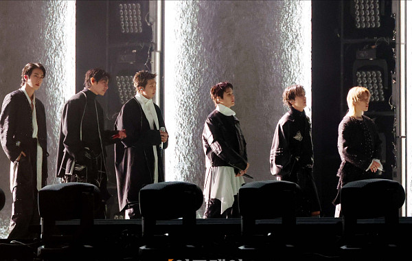 "잊혀질까 고민도"⋯방탄소년단, '2.0' 힘찬 선언 [BTS 광화문] (종합)