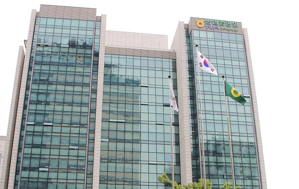 농협 회장 출마 땐 조합장 사퇴…‘권한 집중’ 손댄 개혁안 나왔다