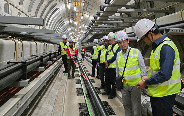 '국내 주택' 한계 넘자…건설업계 CEO '새 먹거리' 찾아 해외로