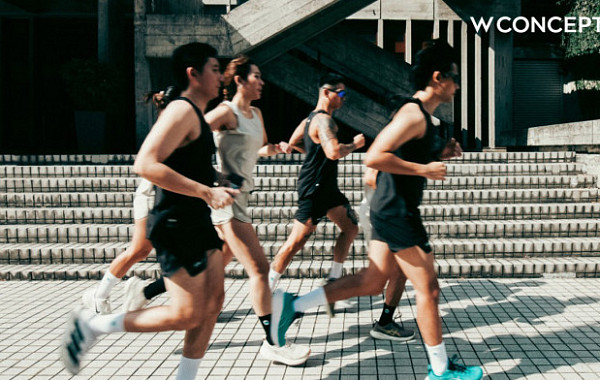 관악산부터 러닝 트랙까지…‘봄 바람’ 탄 스포츠웨어 수요 폭발