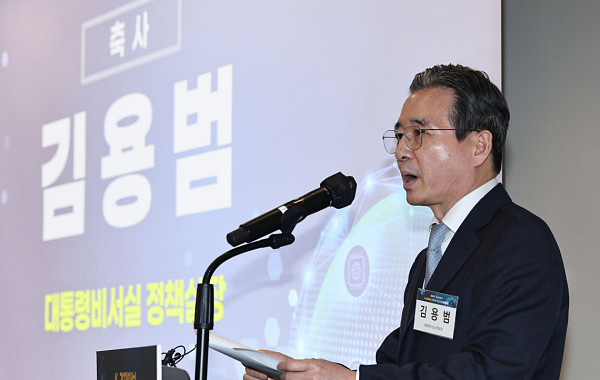 김용범 정책실장 "나프타 수출 통제, 해법은 절제⋯소탐대실 경계해야"