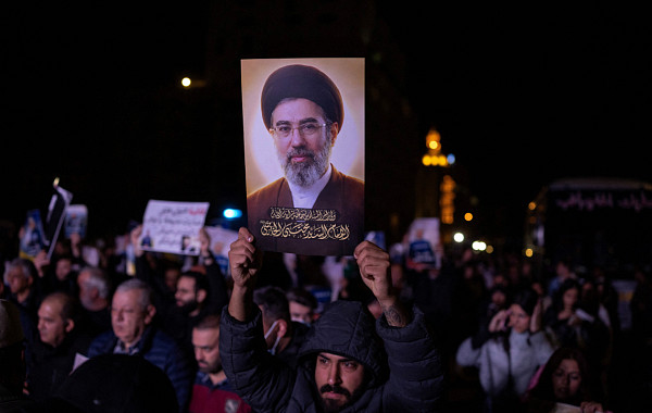 이란 모즈타바 하메네이 위중설…“의식불명 상태로 치료 중”