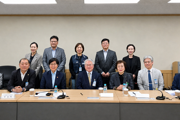 돌봄재정 공동행동, 복지부 장관 면담 “예산 늘려야”