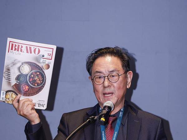 한일 시니어 포럼서 폐회사 하는 이종재 이투데이그룹 부회장 [포토]