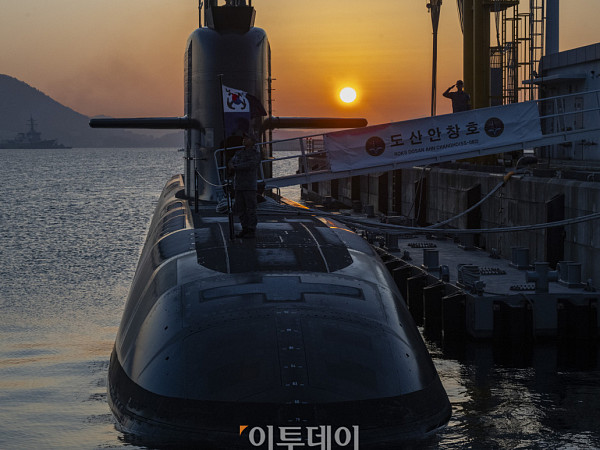 韓, '캐나다 잠수함 사업'을 향한 도전에 밝은 빛이 비치길 [포토]