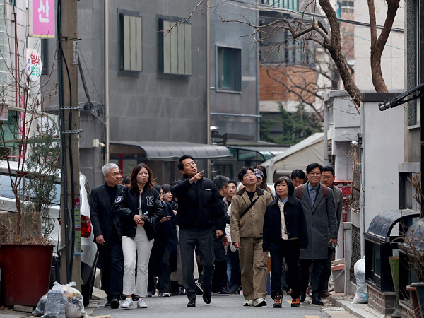전월세 청년 주거난 현장점검 나선 오세훈 서울시장 [포토]