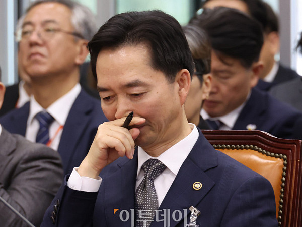행안위 종합감사, 답변하는 윤호중-김지용-최용철 [포토]